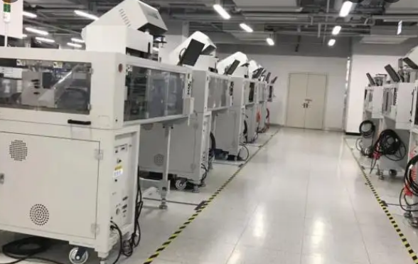 長川科技公司在內江調試組裝生產的首批集成電路測試機正式生產入庫(圖1) 10-220330160510152.png