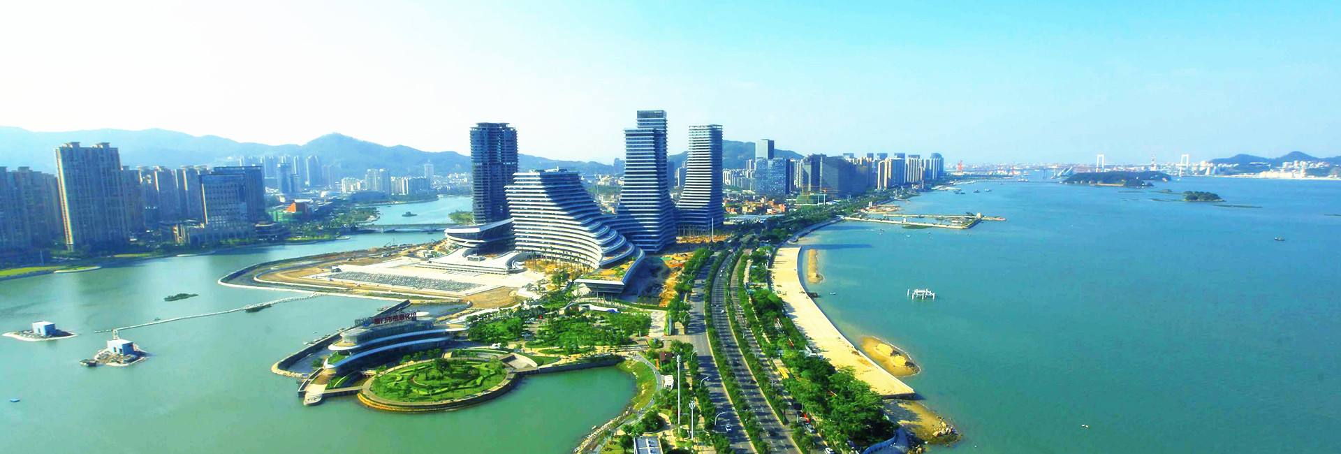 廈門云天半導體科技在海滄集成電力產(chǎn)業(yè)園舉行一期首批設(shè)備進廠儀式(圖2) 10-22040GJG5C8.jpeg