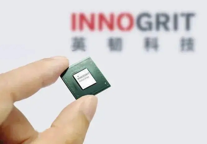 英韌科技宣布量產其第九款主控芯片YRS820(圖1) 9-240401152Z1c4.jpg