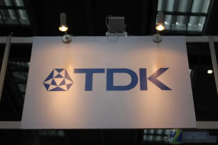 TDK推出適用于安全相關(guān)應(yīng)用的全新冗余模擬 TMR 角度傳感器(圖1) 9-2406261H319301.png