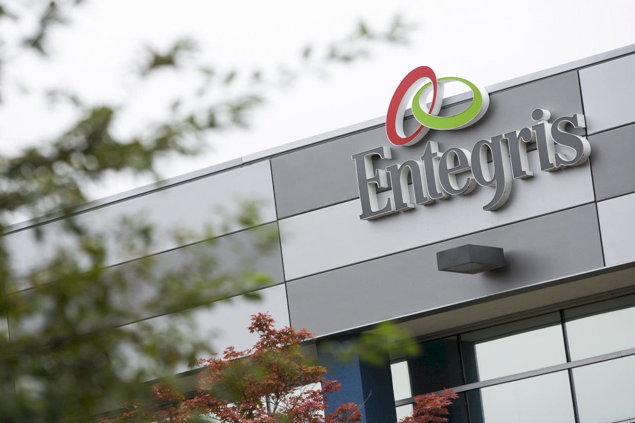 英特格Q2凈銷售額8.13億美元,多數(shù)產(chǎn)品線均實現(xiàn)增長(圖1) 9-240P11611554Y.png